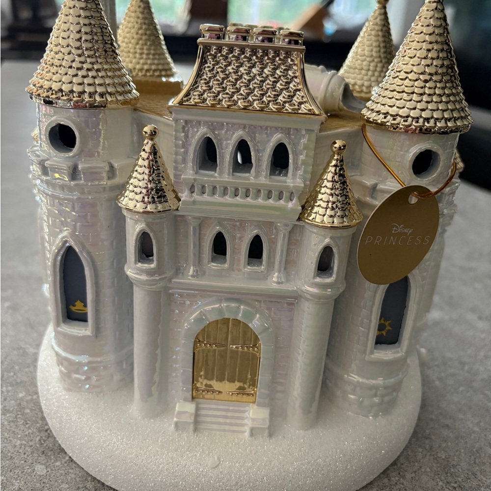 *damaged* Bath and Body Works Disney Princess Castle Candle Holder